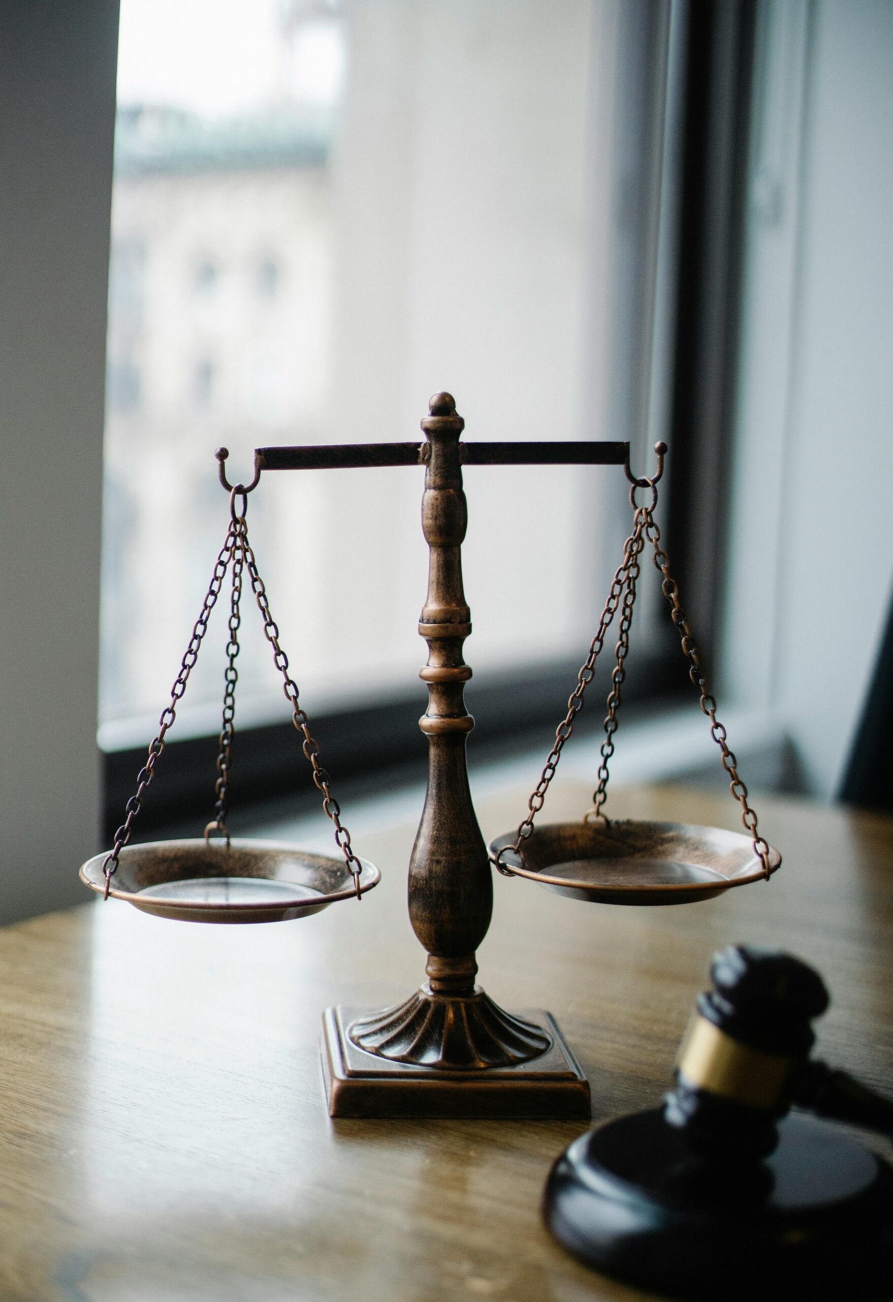 COURTROOM DRAMA AND LEGAL THRILLERS